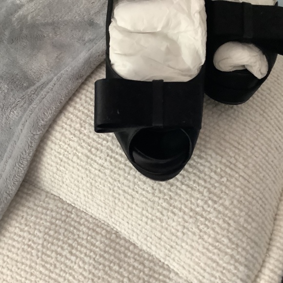 Shoes - Picture 6 of 13